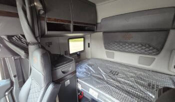 2025 INTERNATIONAL HX520 SN493988 full