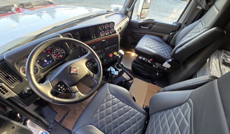 2025 INTERNATIONAL HX520 SN517643 full