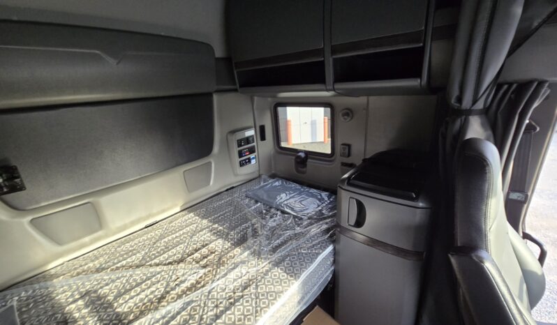 2025 INTERNATIONAL LT625 full