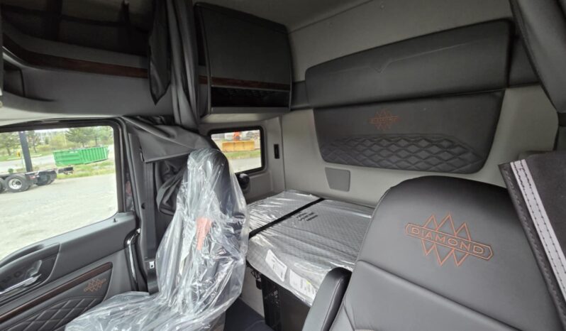 2026 INTERNATIONAL HX520 TN334439 full